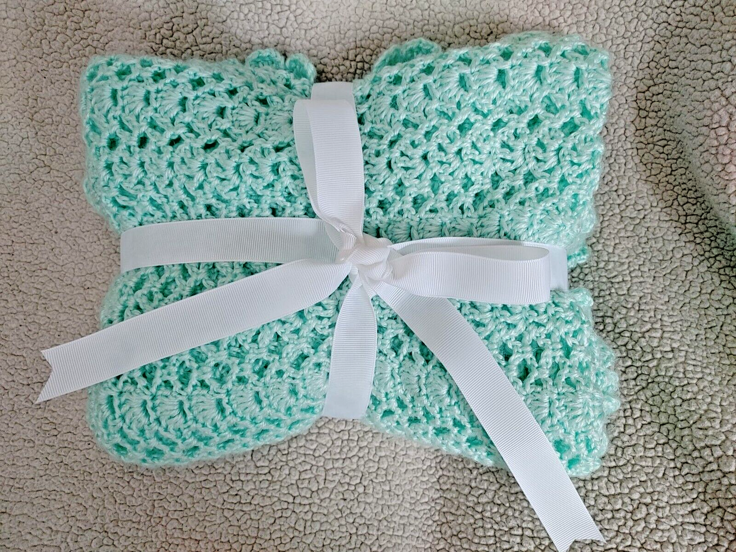 Beautiful Handmade Crochet BABY BLANKET Afghan soft Mint Green with Scalloped