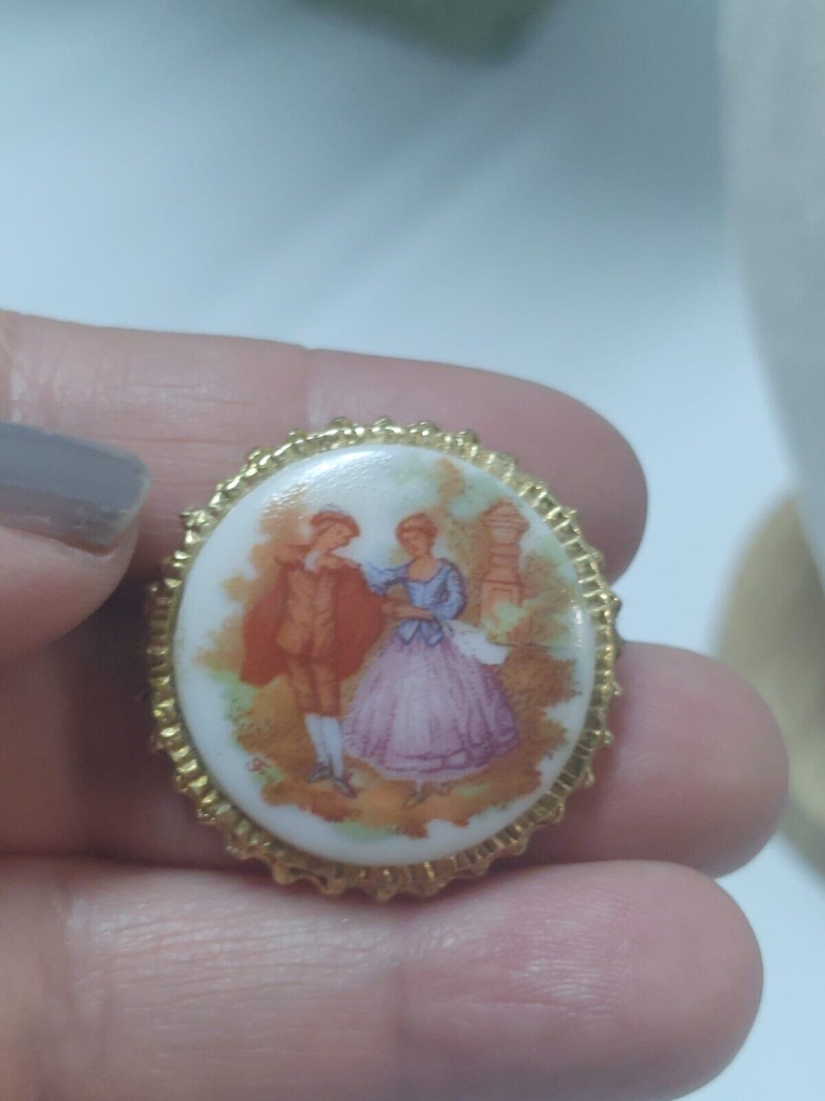 Antique Beautiful Brooch Pin Porcelain Limoges Scene Amatory