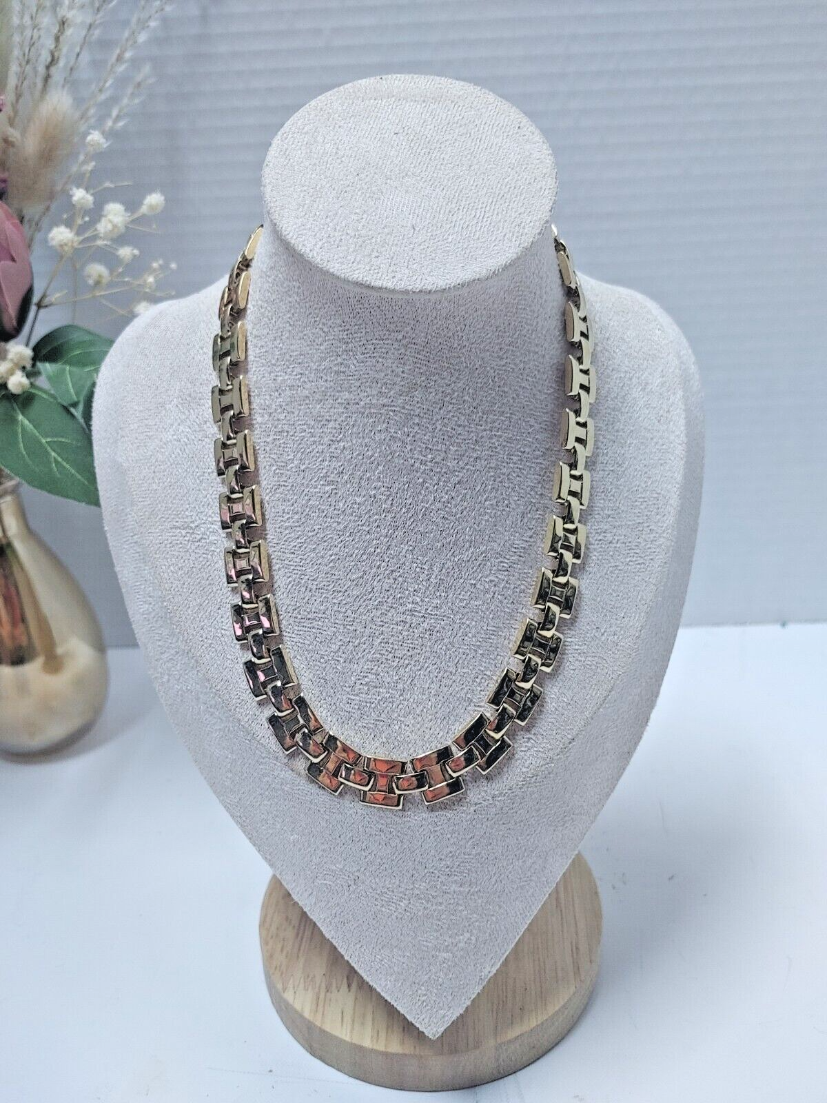 New Chunky choker Necklace Gold Tone Square H link 16" X 3/8" 1978 Vintage