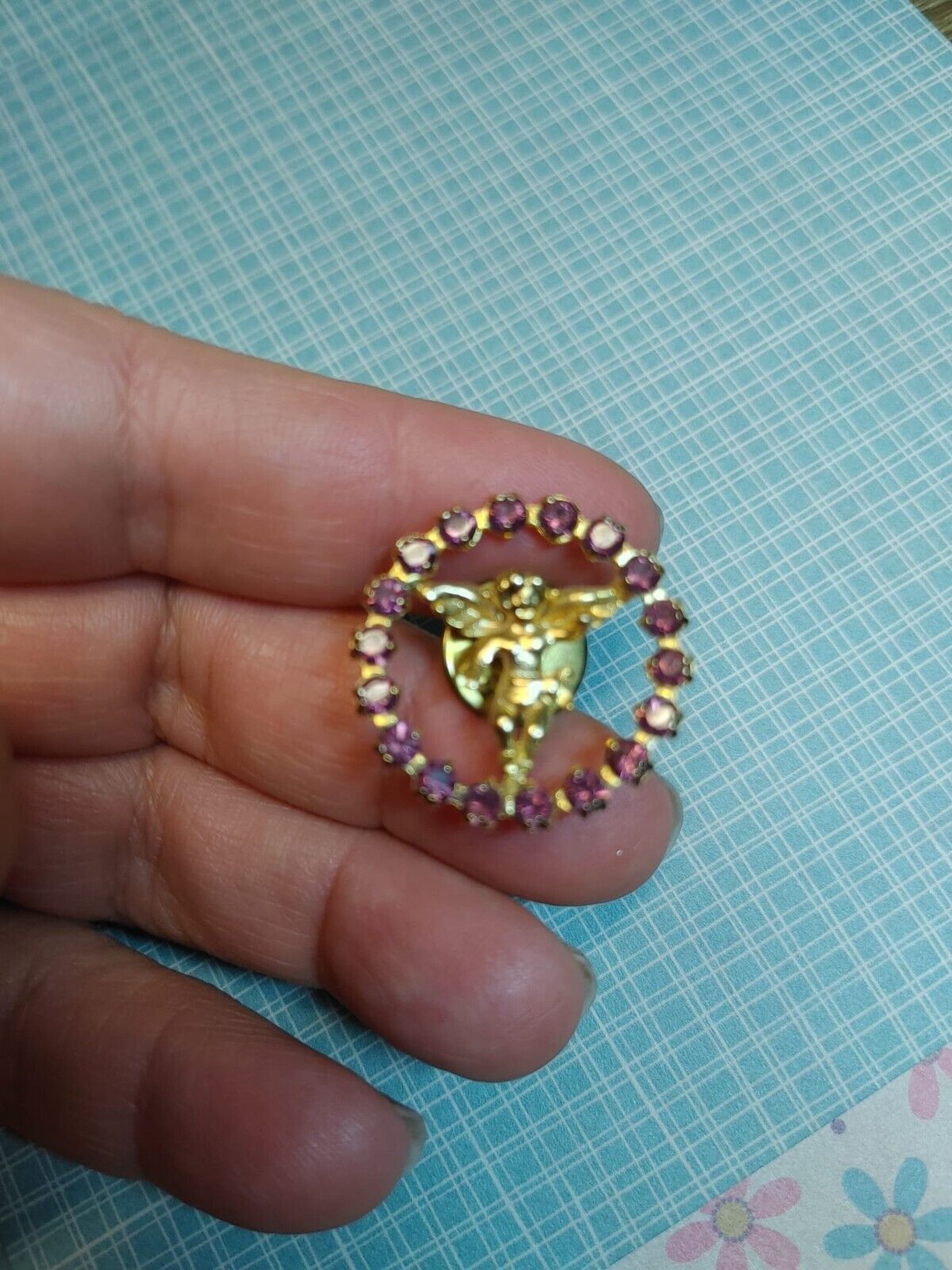 GoldTone Guardian Angel Pin Purple Rhinestone Circle Wreath Vintage