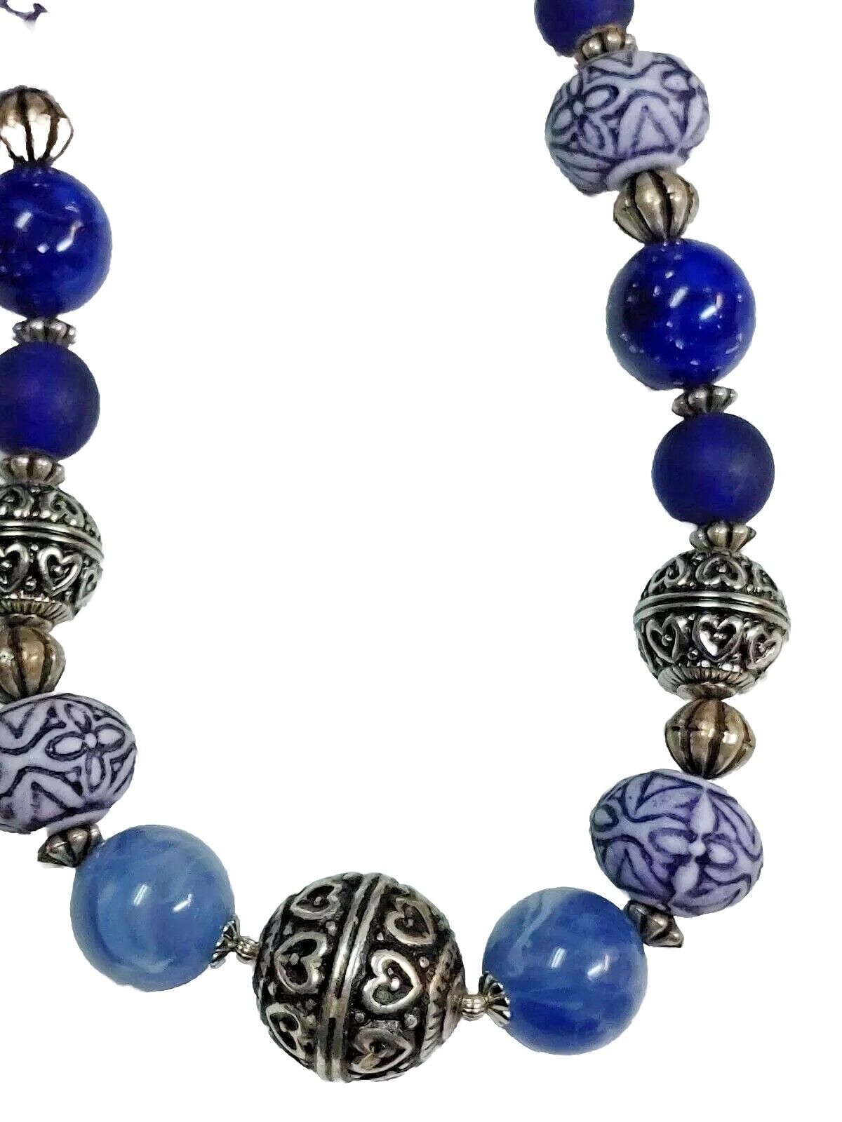 Vintage Graduated Multi bead Blue & White, Silver Tone Bead Necklace 17 Inches