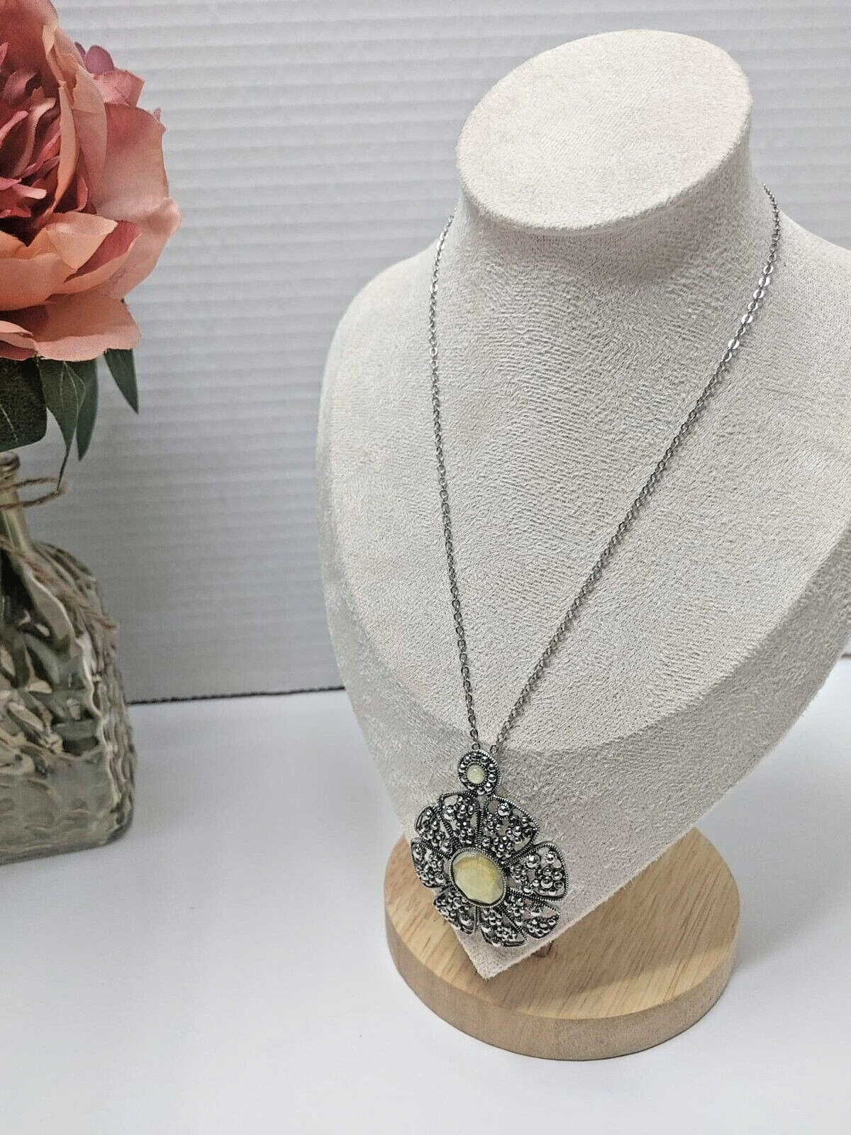 Art Deco Necklace Foux Stone Flower Pendant Tassel Antique Silver 16" long Boho