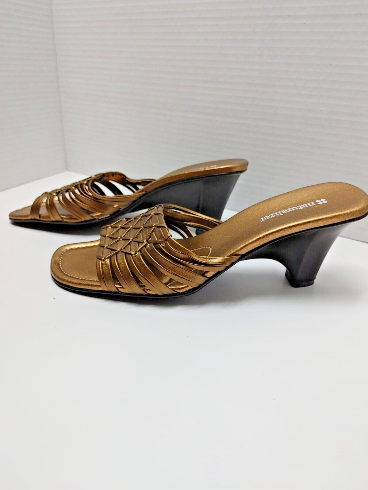 Women's Sandals 2" Heel Shoes Open Toe Mules Bronze Leather Naturalizer Size 7