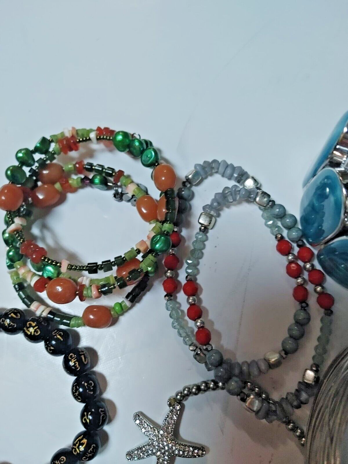 Lot Of 8 Costume Jewelry Bracelets different materials Multicolor