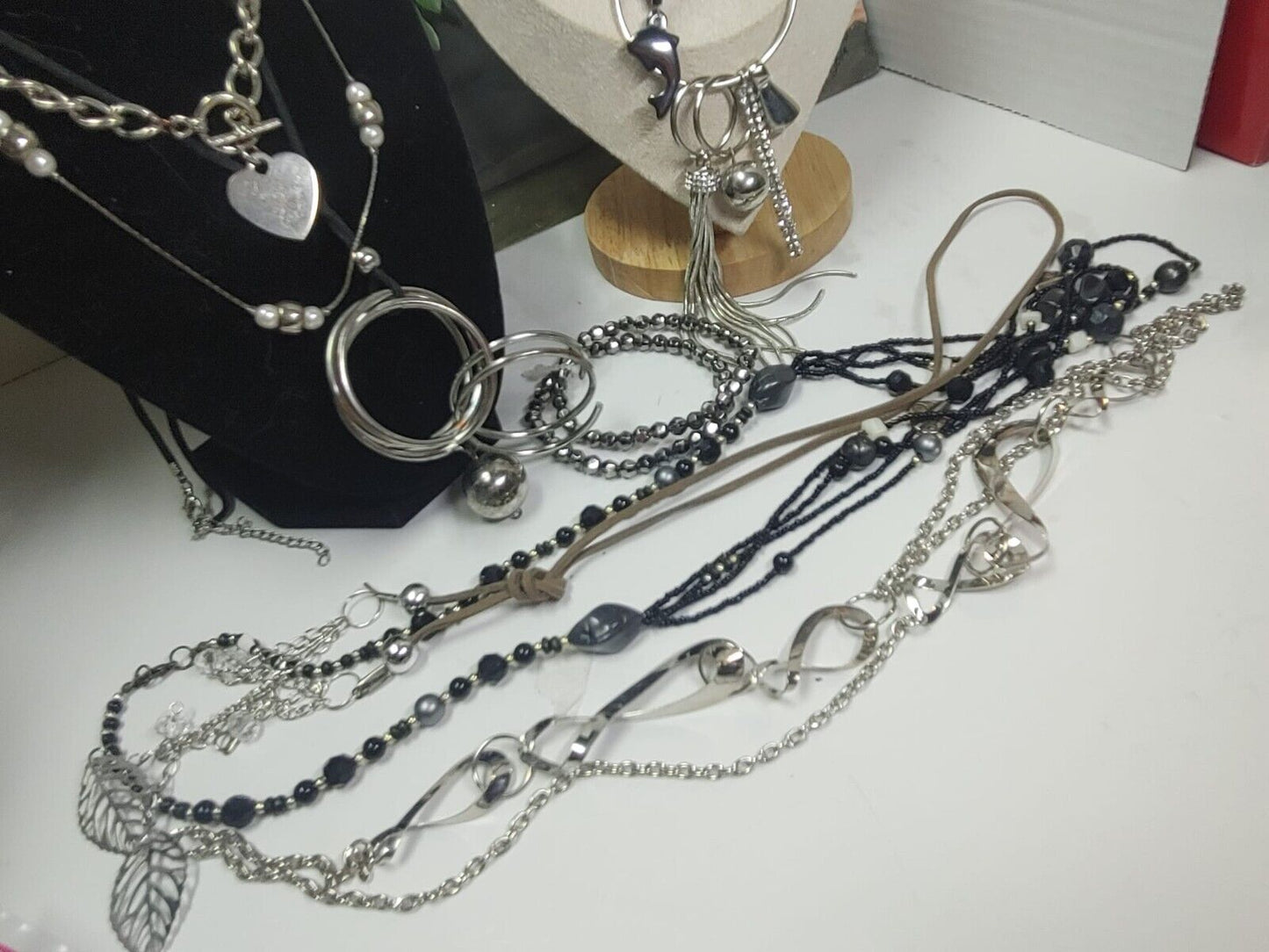 Vintage Mix Jewelry Lot Necklaces Earrings Bracelet Costume Black Silver-Tone