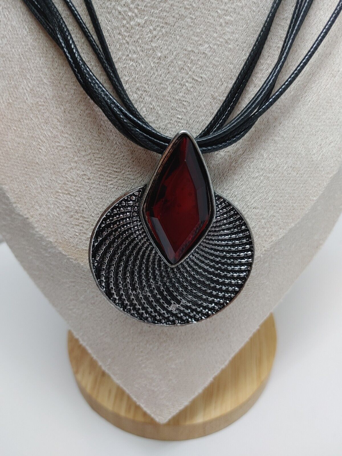Designer Inspired Silver Tone Metal Red GEMSTONE PENDANT LEATHER NECKLACE