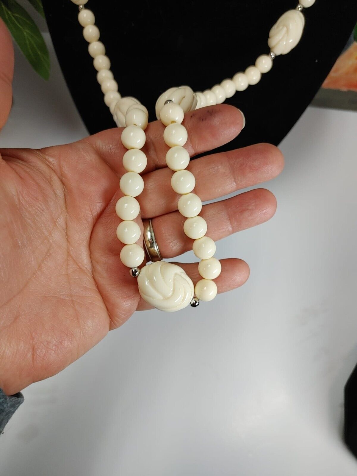 Vintage 1980s Avon Necklace & Earrings Chunky Cream Acrylic Knot Beaded
