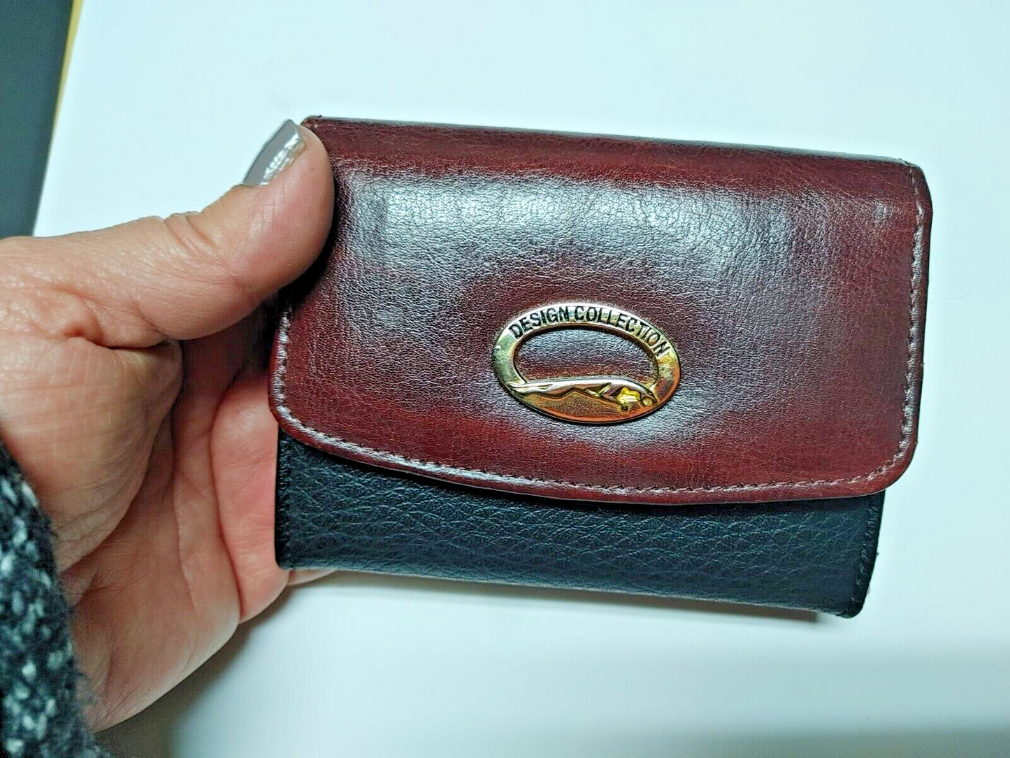 Design Collection Women Black Burgundy Leather Wallet Snap closure, Gift for Her