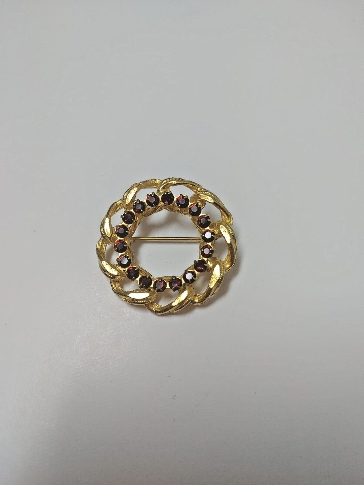 Vintage 1960s Gold Plated Garnet Rhinestone Circle Pin