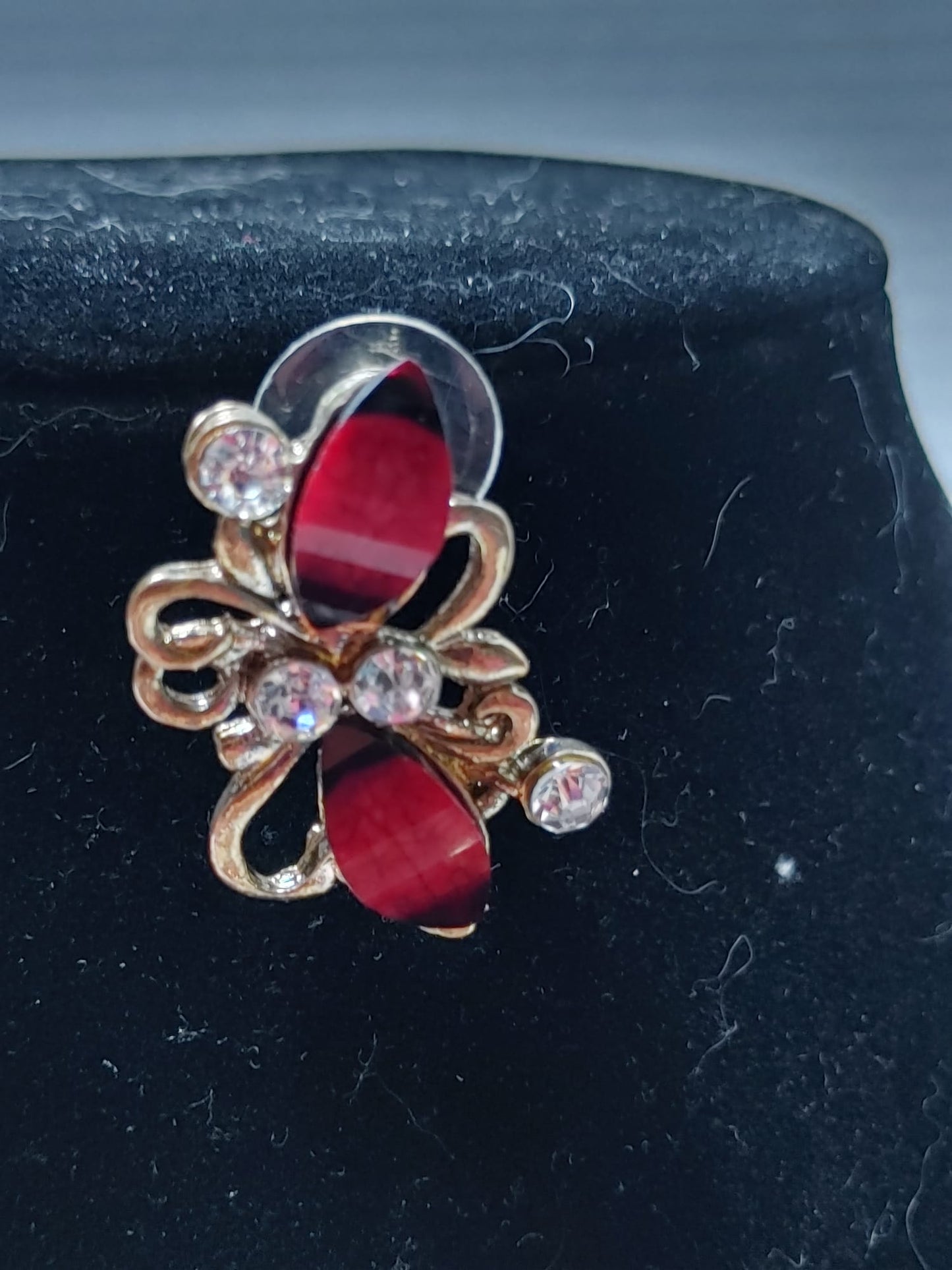 Necklace Set adorned with Rhinestones & ombré ruby cut glass leaf
