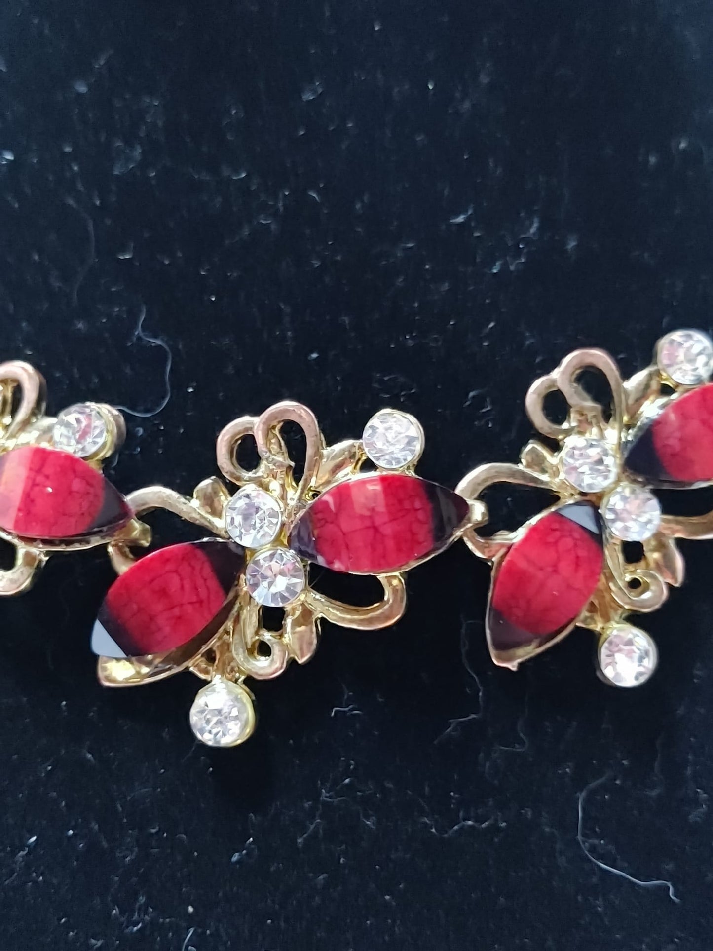 Necklace Set adorned with Rhinestones & ombré ruby cut glass leaf