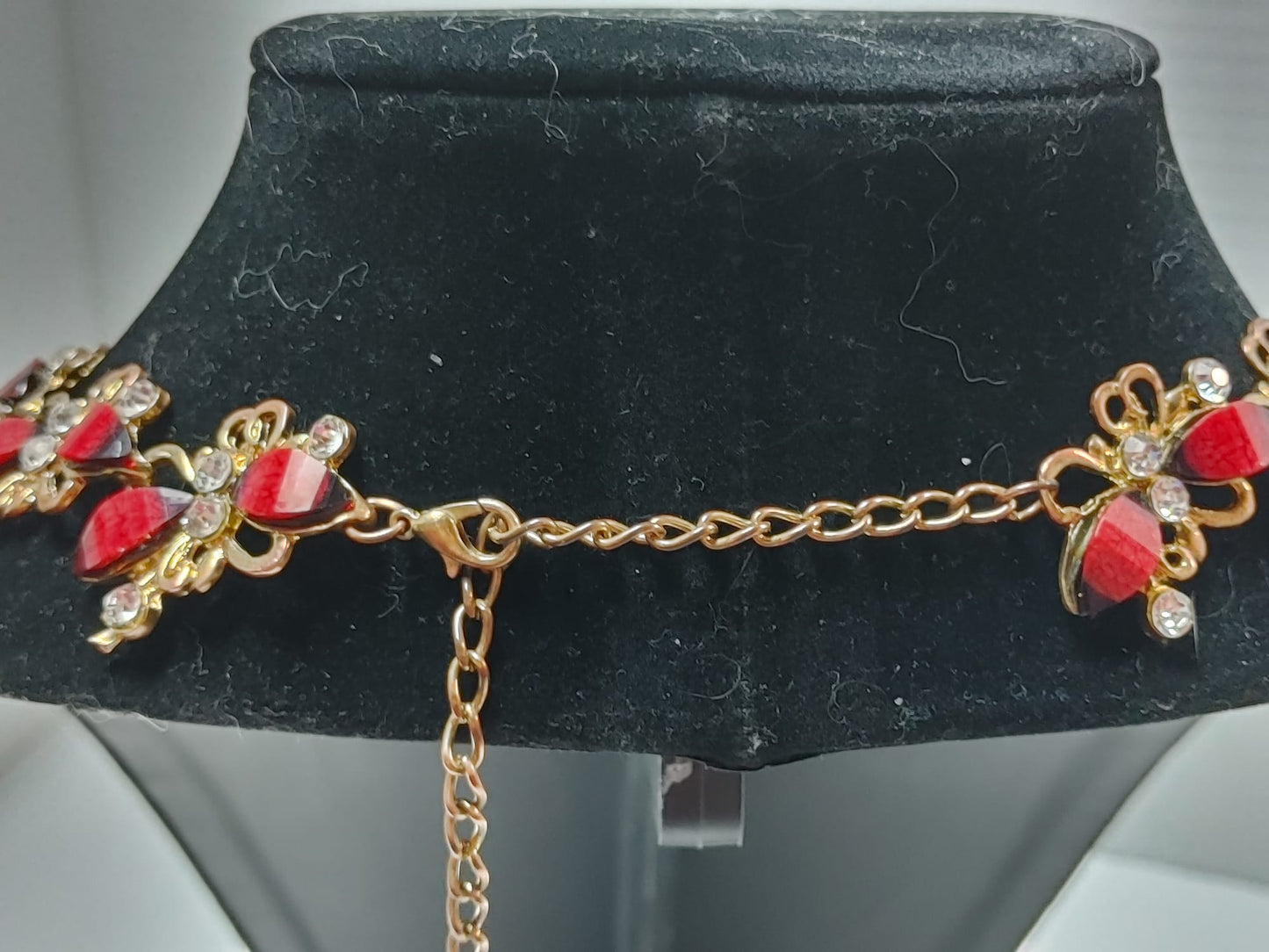 Necklace Set adorned with Rhinestones & ombré ruby cut glass leaf