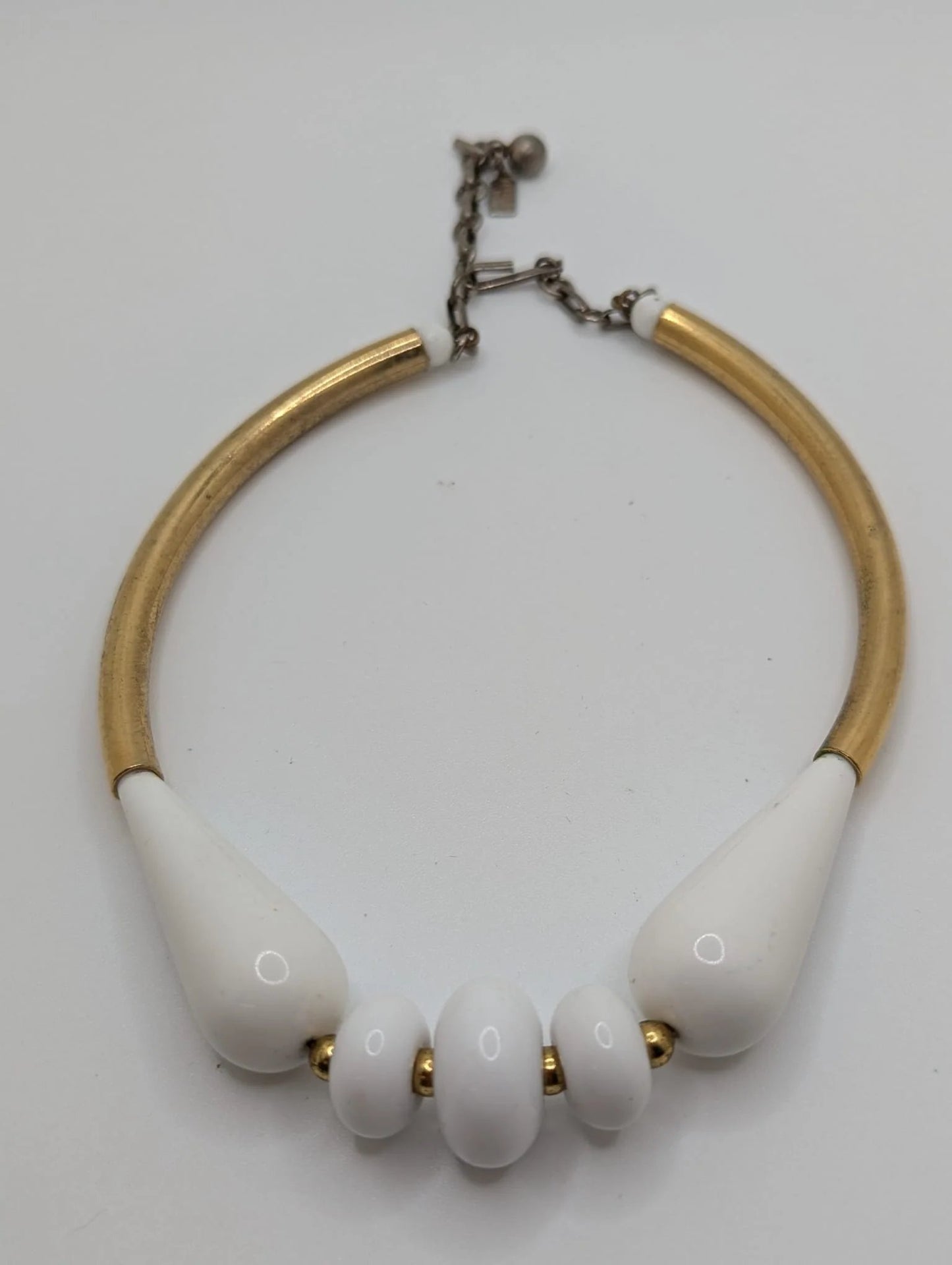 Vintage Celebrity NY White Gold Tone Necklace Acrylic Gold Tone Beads