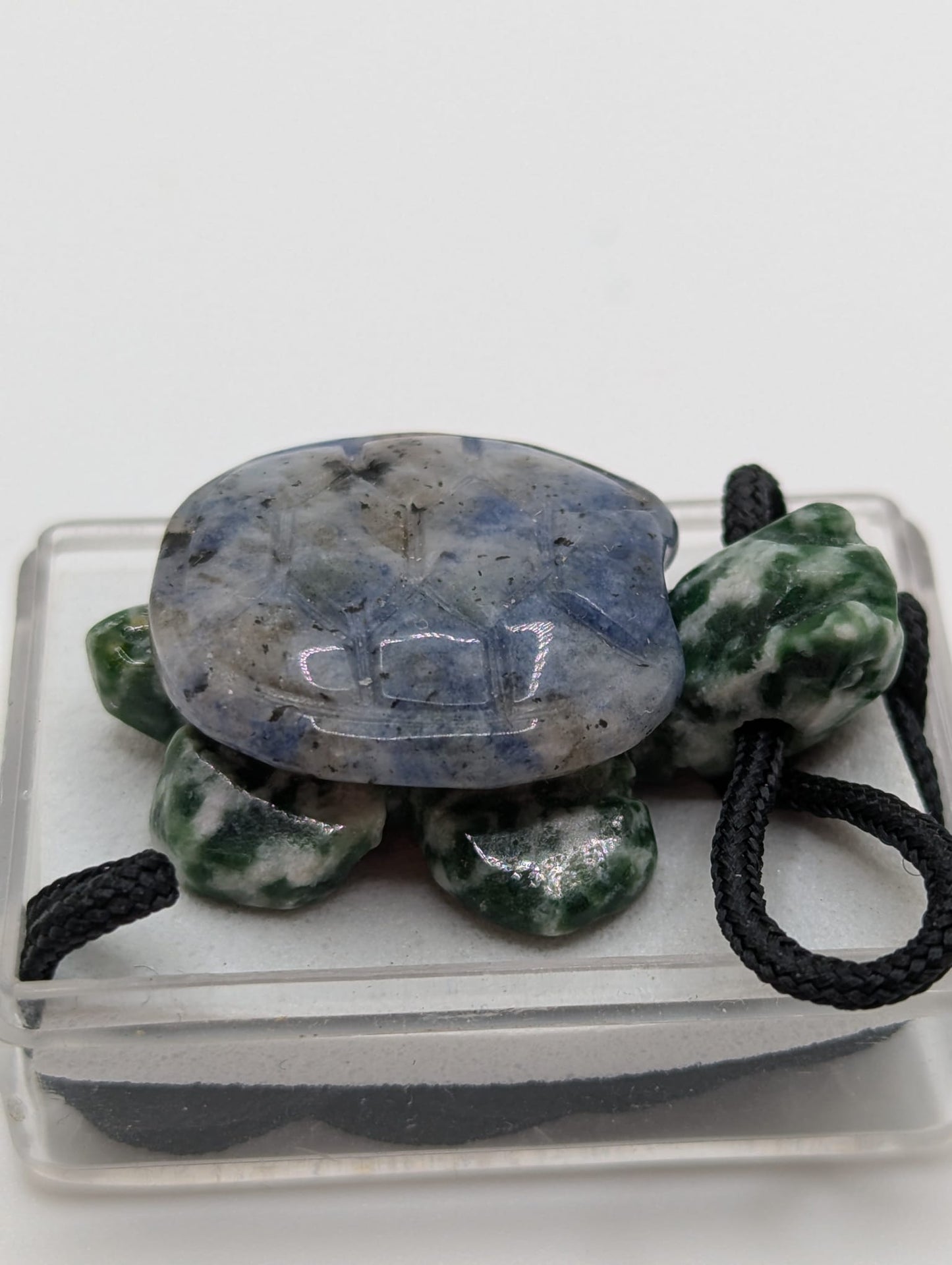 Blue Sodalite Green TURTLE tortoise GEM carving Pendant NECKLACE