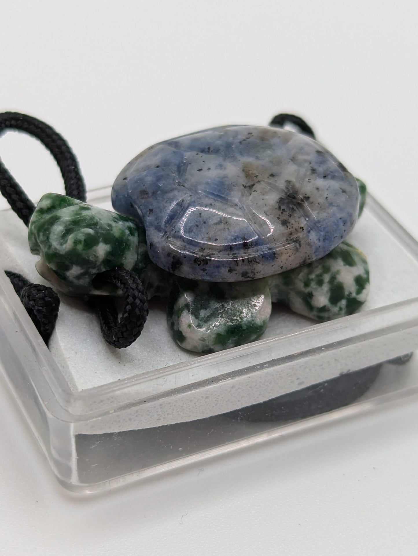 Blue Sodalite Green TURTLE tortoise GEM carving Pendant NECKLACE