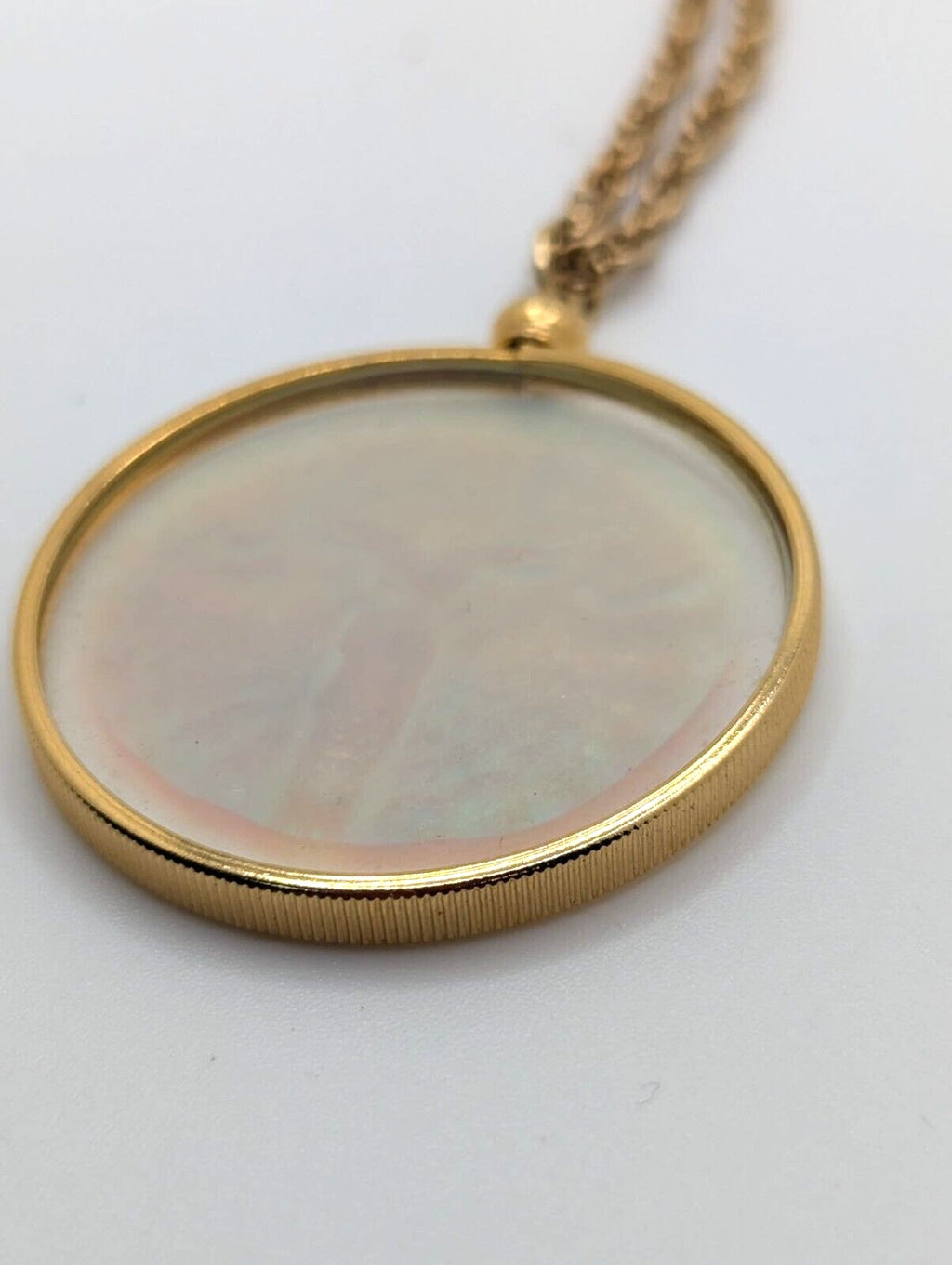Vintage 10k Gold Filled Glass Hologram Art 3D Jesus Pendant Necklace 18" Chain