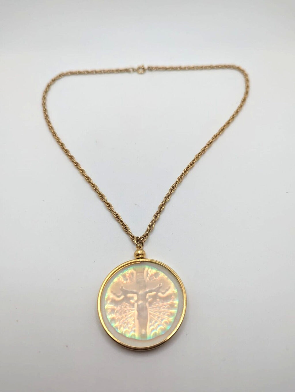 Vintage 10k Gold Filled Glass Hologram Art 3D Jesus Pendant Necklace 18" Chain