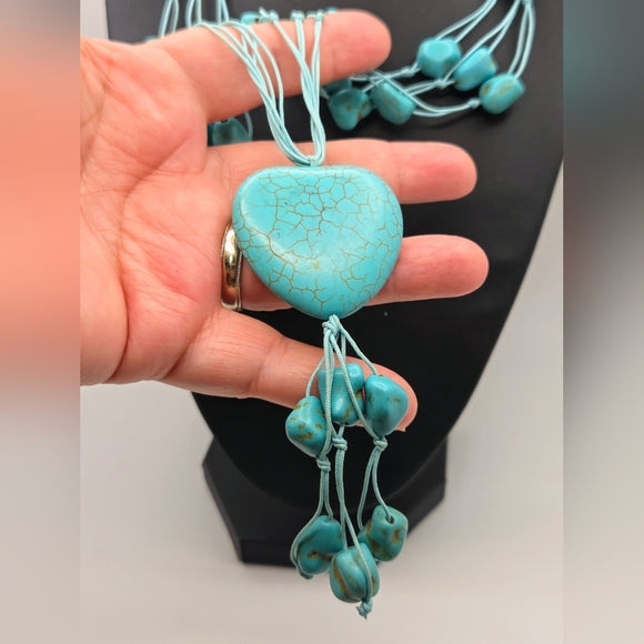Beautiful Turquoise Chip Bead Howlite Heart Tassel Pendant Necklace 16.5β