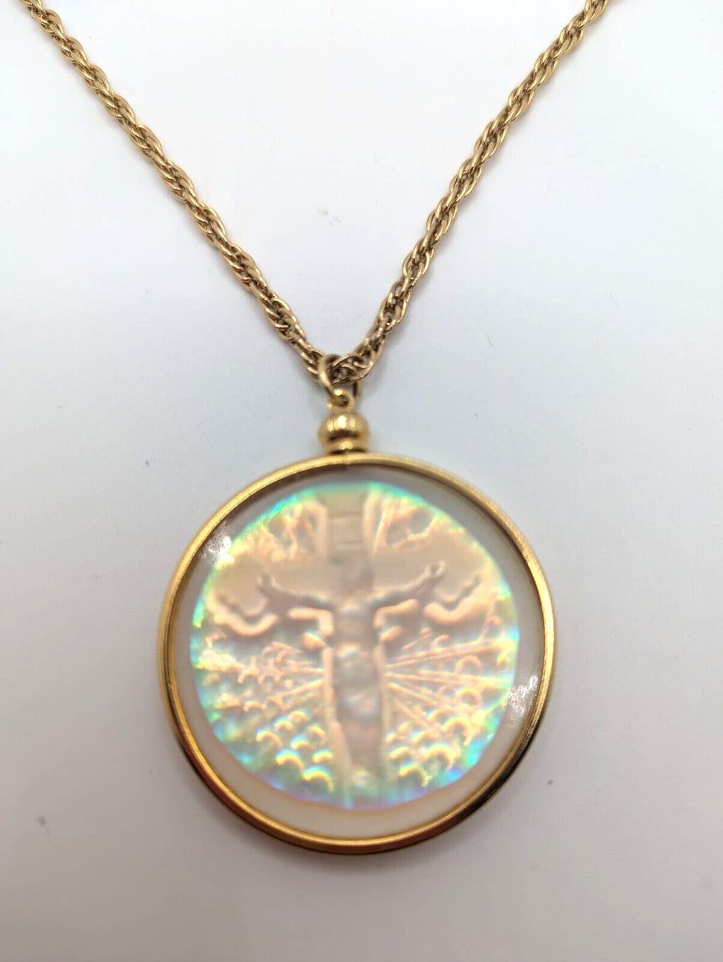 Vintage 10k Gold Filled Glass Hologram Art 3D Jesus Pendant Necklace 18" Chain