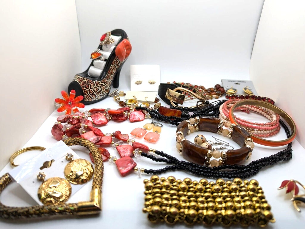 Vintage To Now Lot Wearable Fashion Costume Jewelry Gift for her, necklace ++