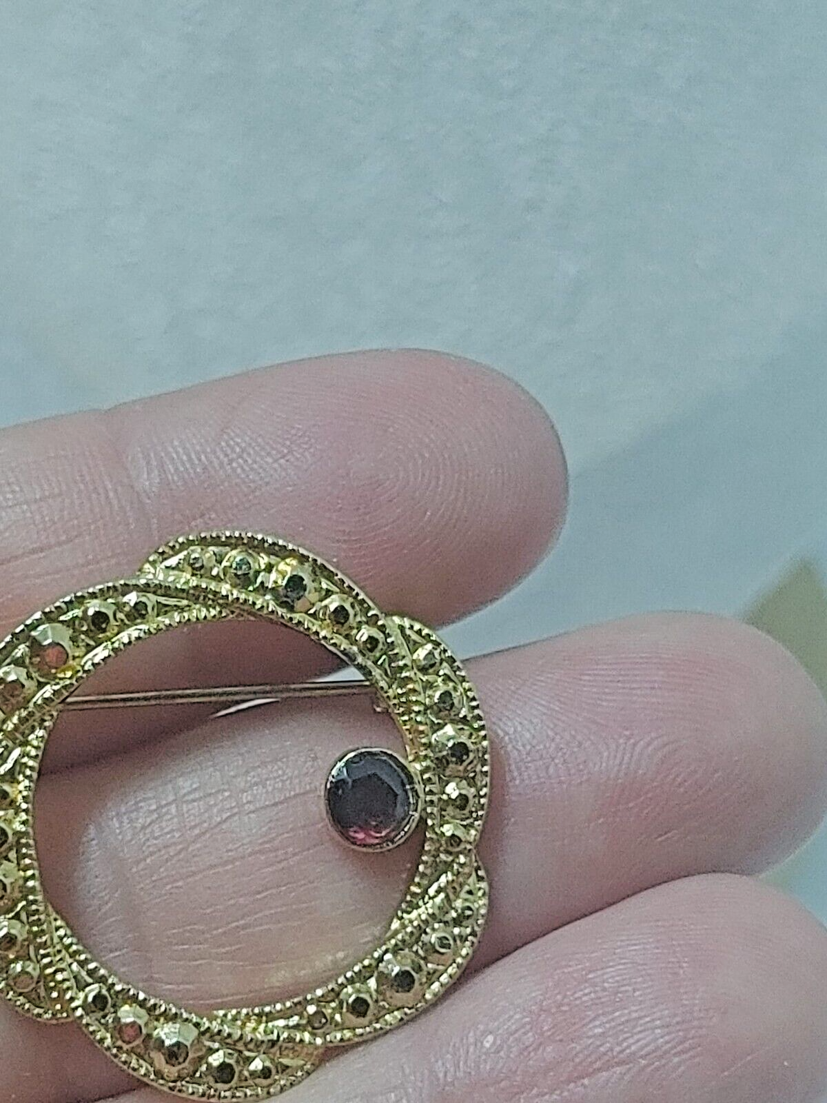 Vintage Gold tone Brooch Pin Wreath with Deep Red Rhinestone
