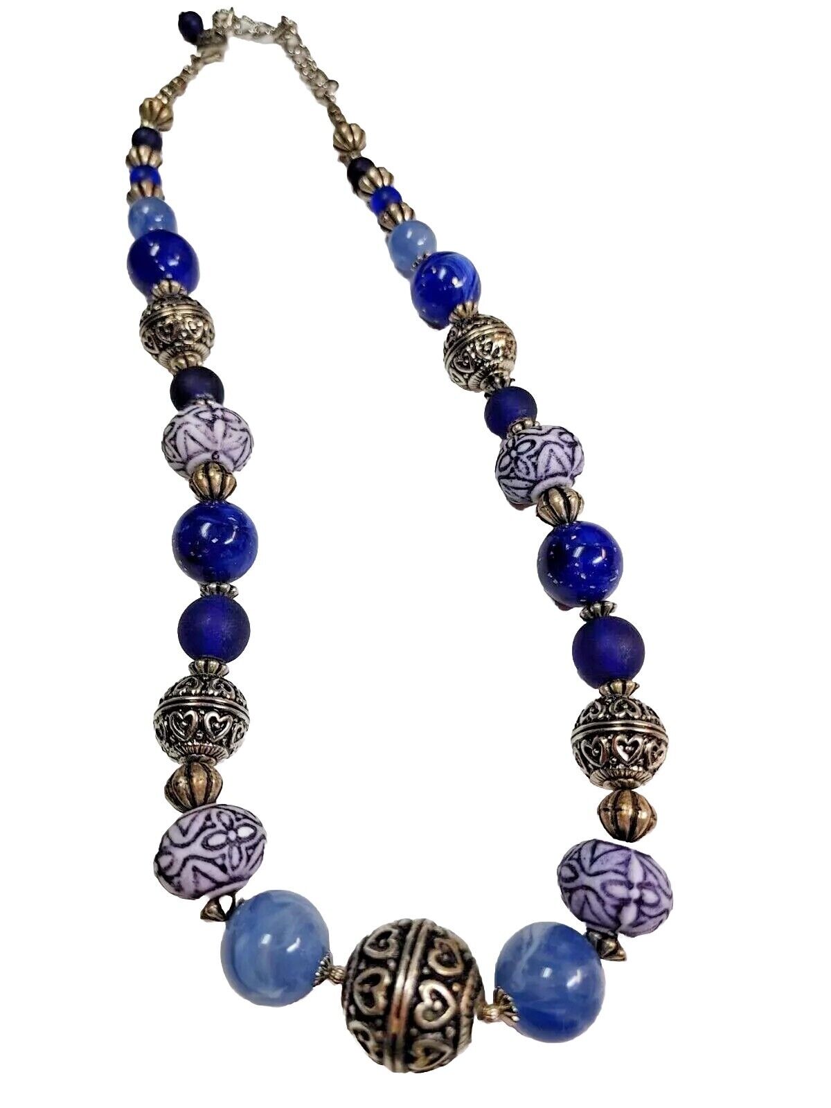 Vintage Graduated Multi bead Blue & White, Silver Tone Bead Necklace 17 Inches