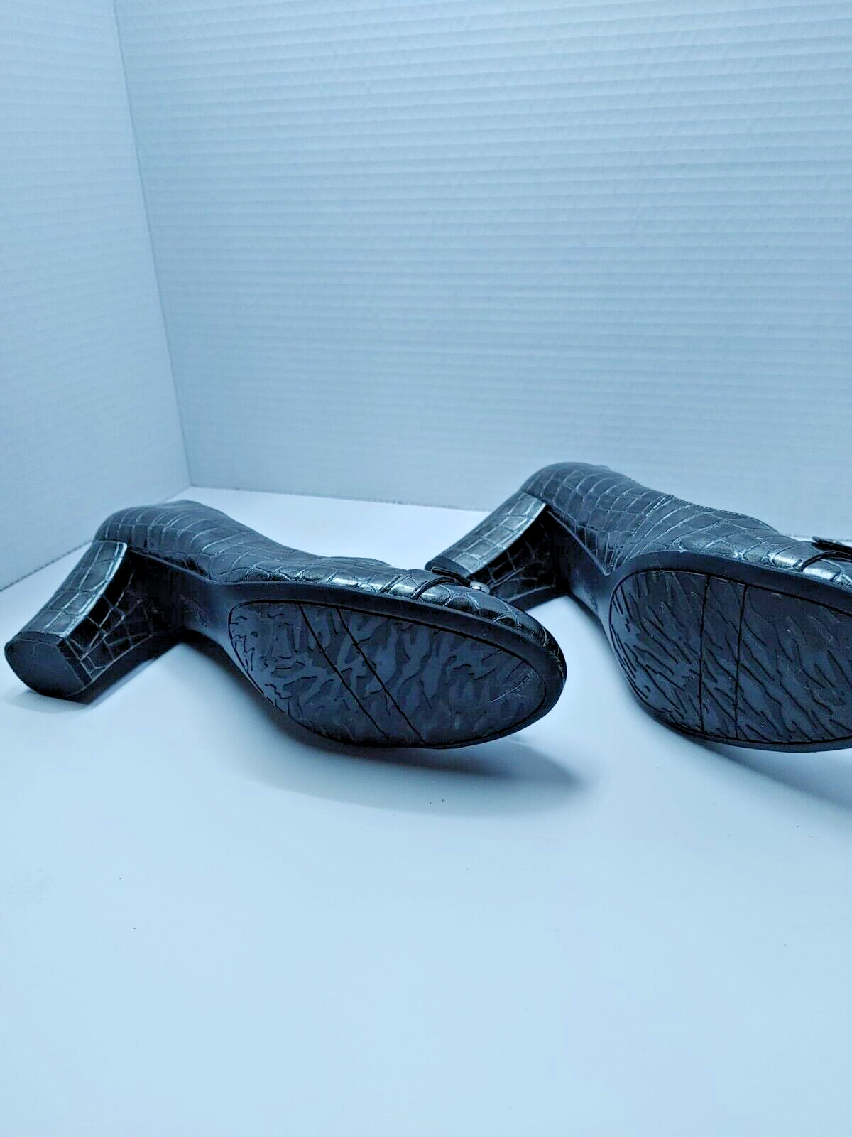 AK Anne klein iflex Block Heels Shoes Sz 9M Pewter Croc Print dark Grey Shiny
