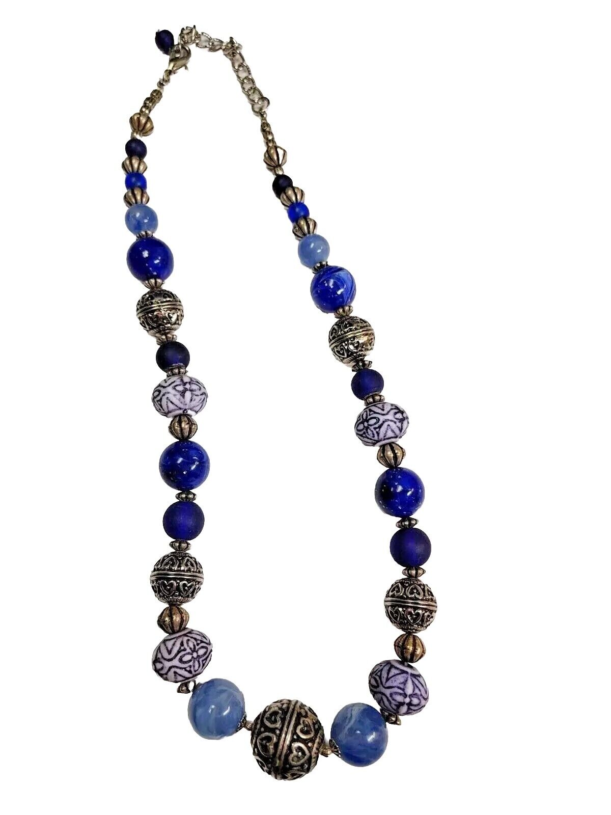 Vintage Graduated Multi bead Blue & White, Silver Tone Bead Necklace 17 Inches