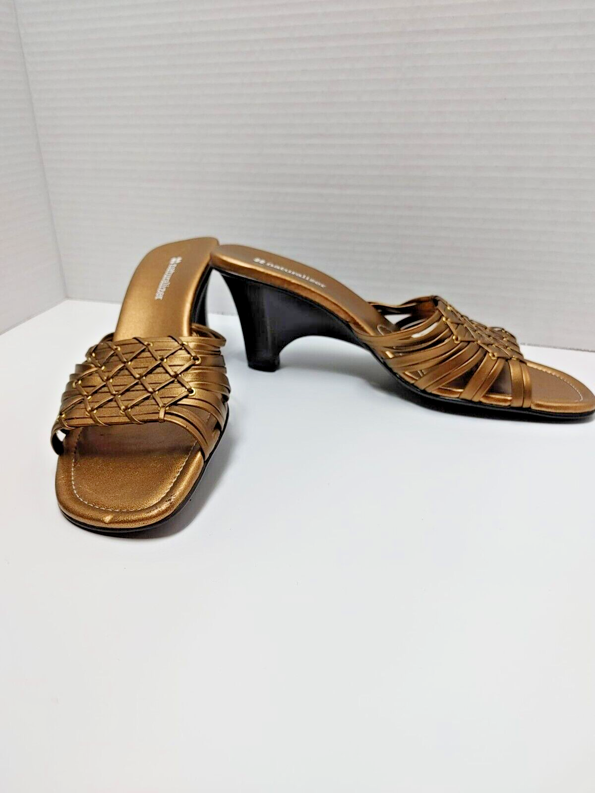 Women's Sandals 2" Heel Shoes Open Toe Mules Bronze Leather Naturalizer Size 7