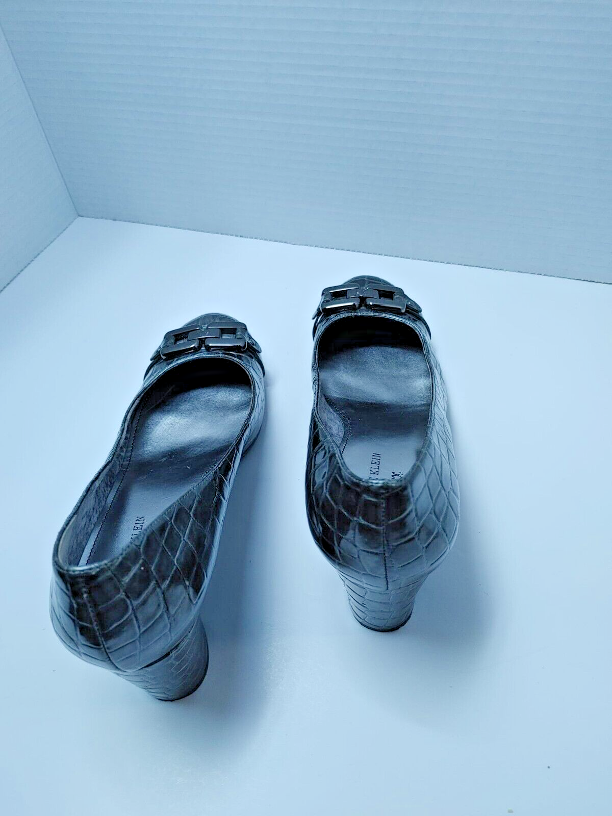 AK Anne klein iflex Block Heels Shoes Sz 9M Pewter Croc Print dark Grey Shiny