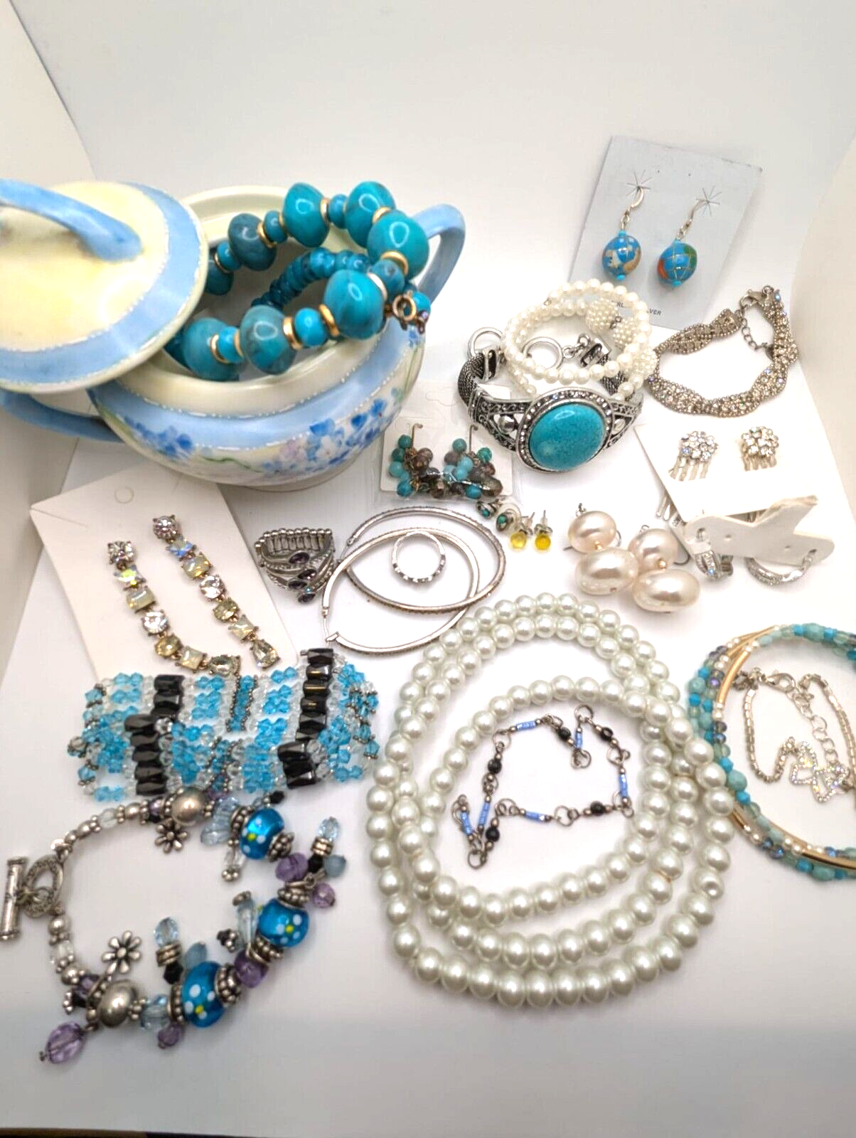 Vintage to Now Costume Jewelry Lot Wearable Bracelet Necklace ++ Gift for her