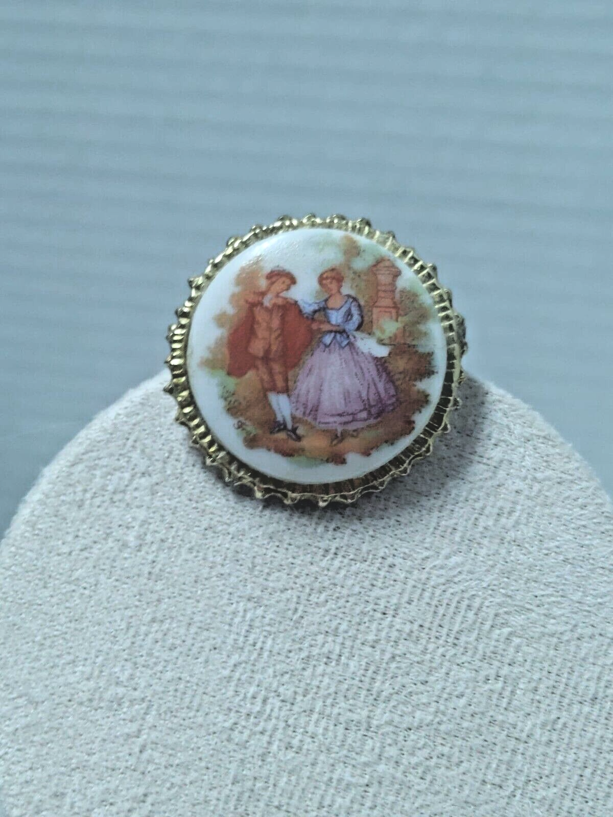 Antique Beautiful Brooch Pin Porcelain Limoges Scene Amatory