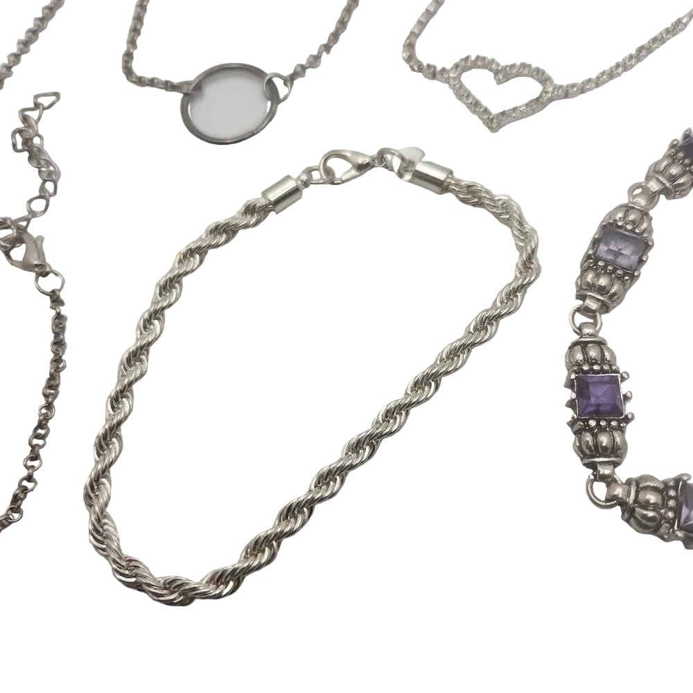 Armbandkollektion in Silber und Lila