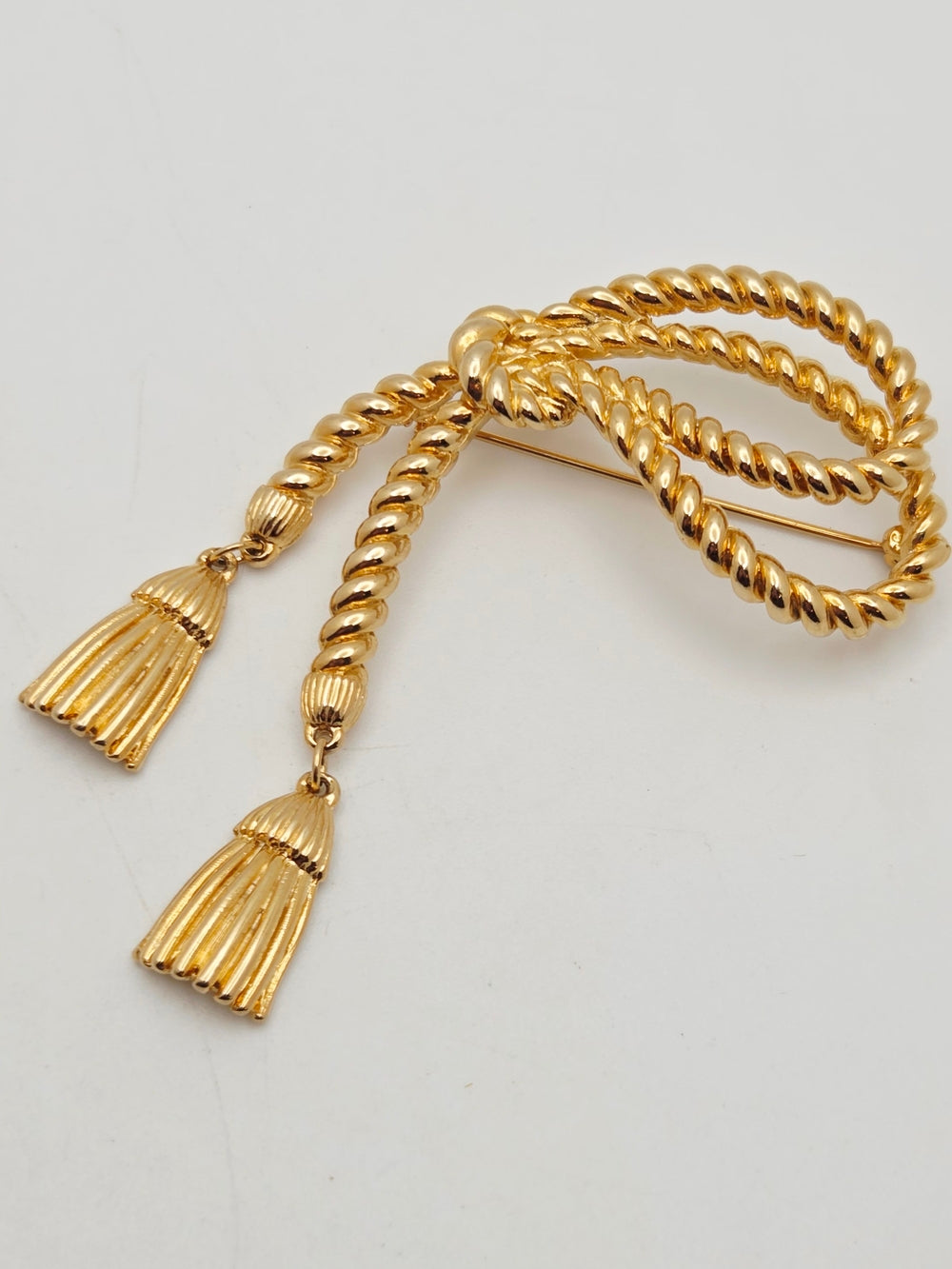 Vintage 80er Jahre AVON Brosche Goldfarbene Seilschleife - Nautische Quastenanstecknadel