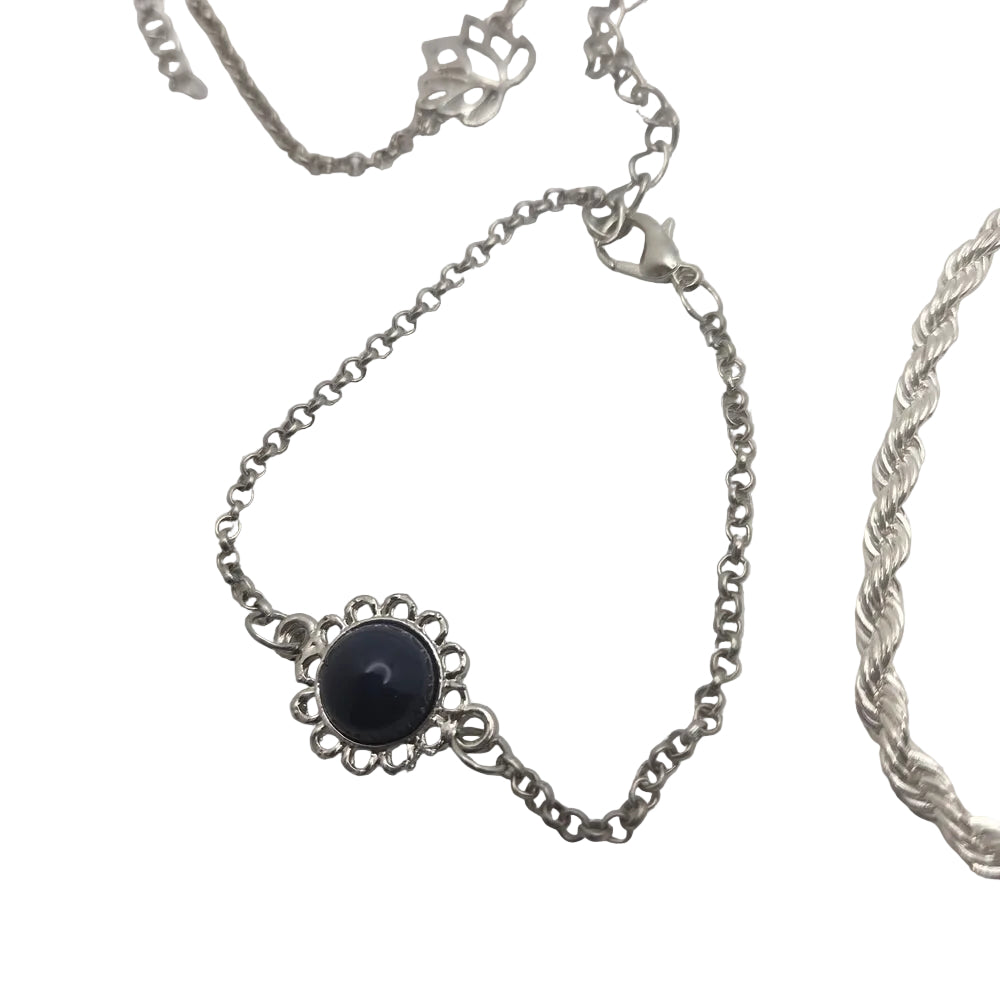 Armbandkollektion in Silber und Lila