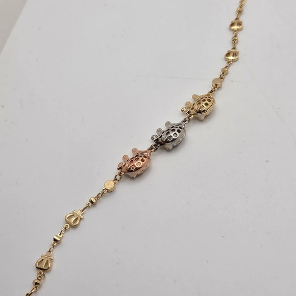 Charming Elephant Bracelet in Gold and Cream