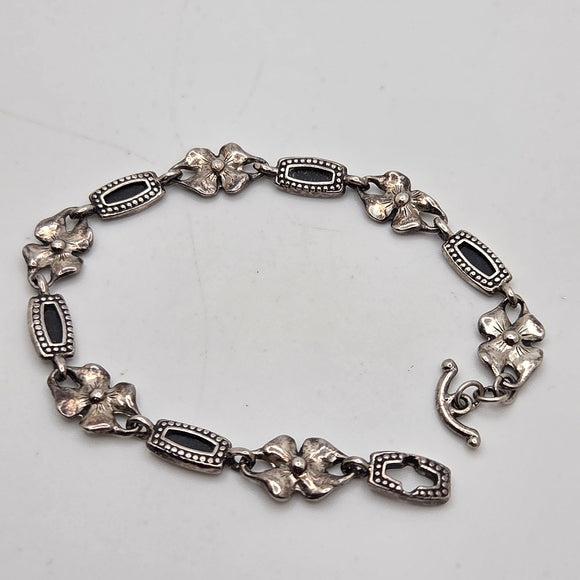 Beautiful Retired PREMIER DESIGNS Bracelet Silvertone MAGNOLIA 8" Toggle