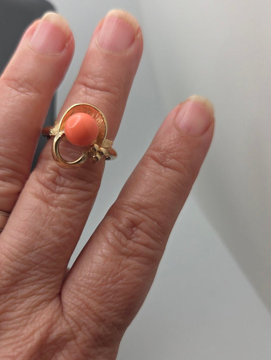 Vintage Avon Gold Tone Coral Pink Cabochon Ring - Adjustable Tension Band