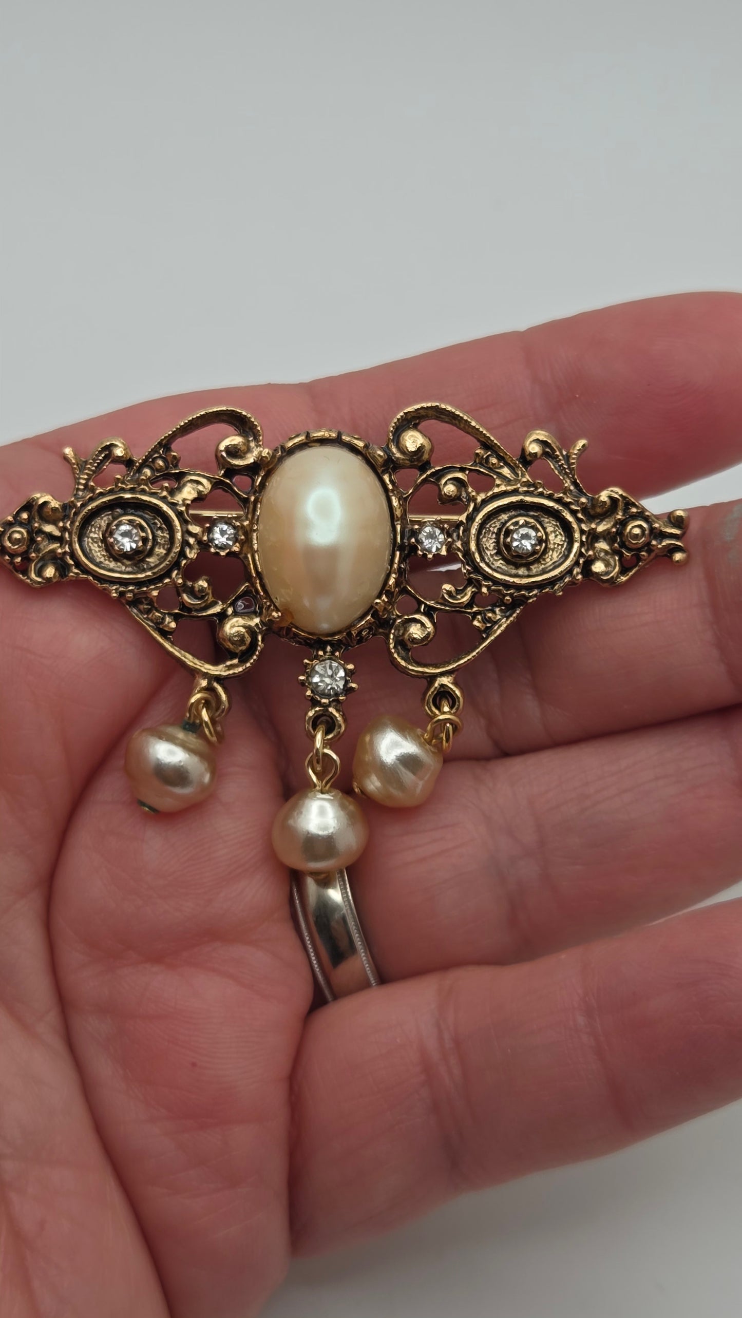 Vintage Antiqued Gold Faux Pearl Dangle Drop Brooch Pin Victorian Style