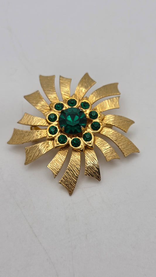Vintage Mid-Century Gold Sunburst Flower Brooch Green Rhinestone